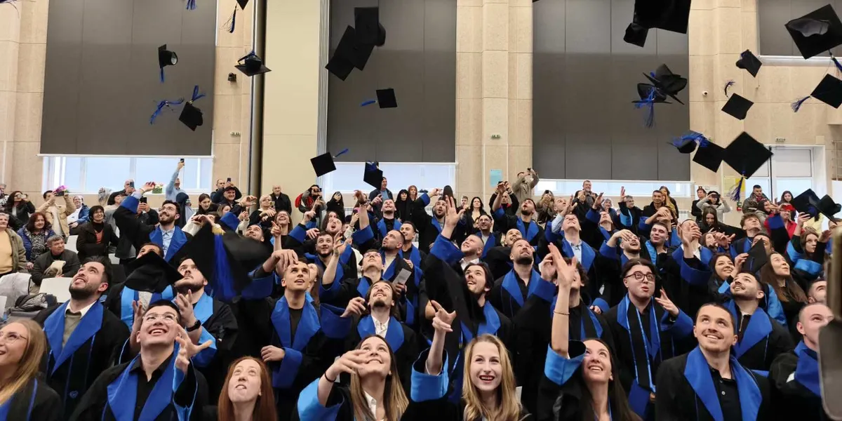 The 2025 graduates of the Faculty of Applied Mathematics and Informatics received their diplomas at a ceremonial event
