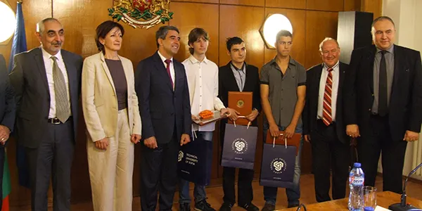 The President of the Republic of Bulgaria awarded the winners of the "My 3D World" competition