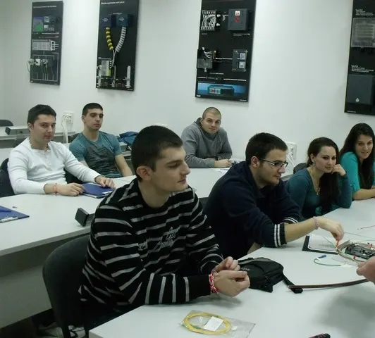 Факултет по телекомуникации