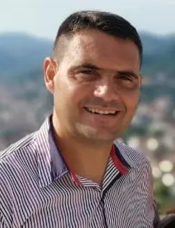 Милчо Узунов