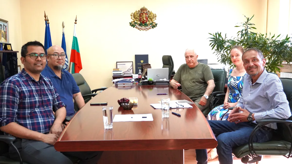 Преподаватели от Кралския университет на Бутан посетиха Техническия университет – София