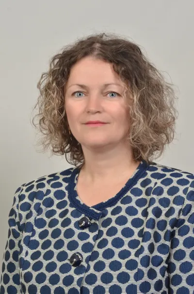 Камелия Николова